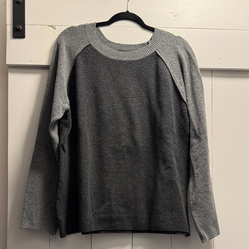 Sonoma So Soft Women’s Color Block Gray Crewneck Baseball Style Sweater XL